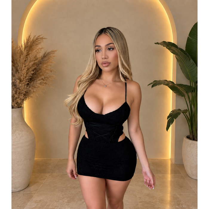 Lesly Side Open Lace Dress (Black)