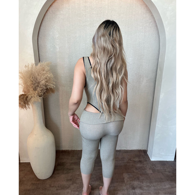 Shayla Lace Up Bodysuit W Capri Pants (Khaki)
