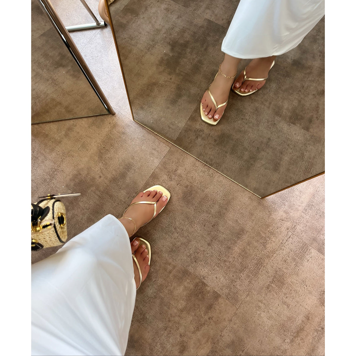 Beach Sandals (Gold)