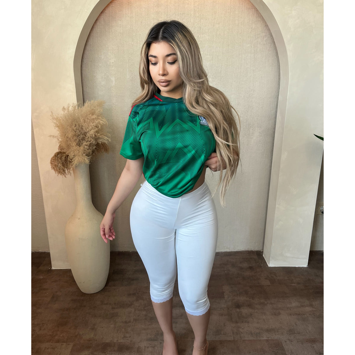 Ashley High Waisted Lace Capri Leggings (Off White)