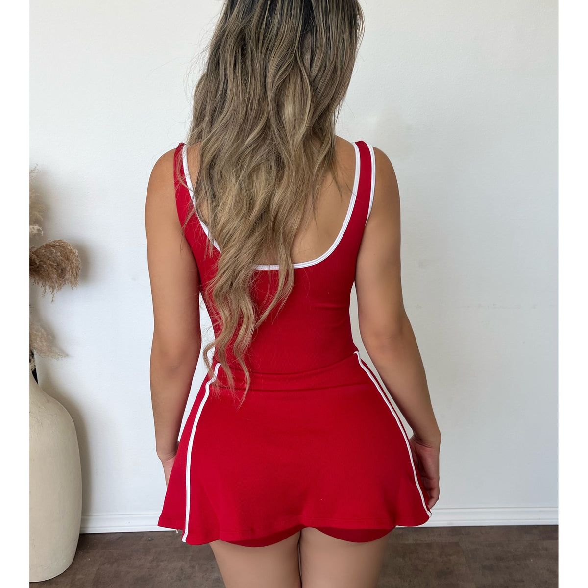 Nancy Binding Seamless Dress (Deep Red/White)