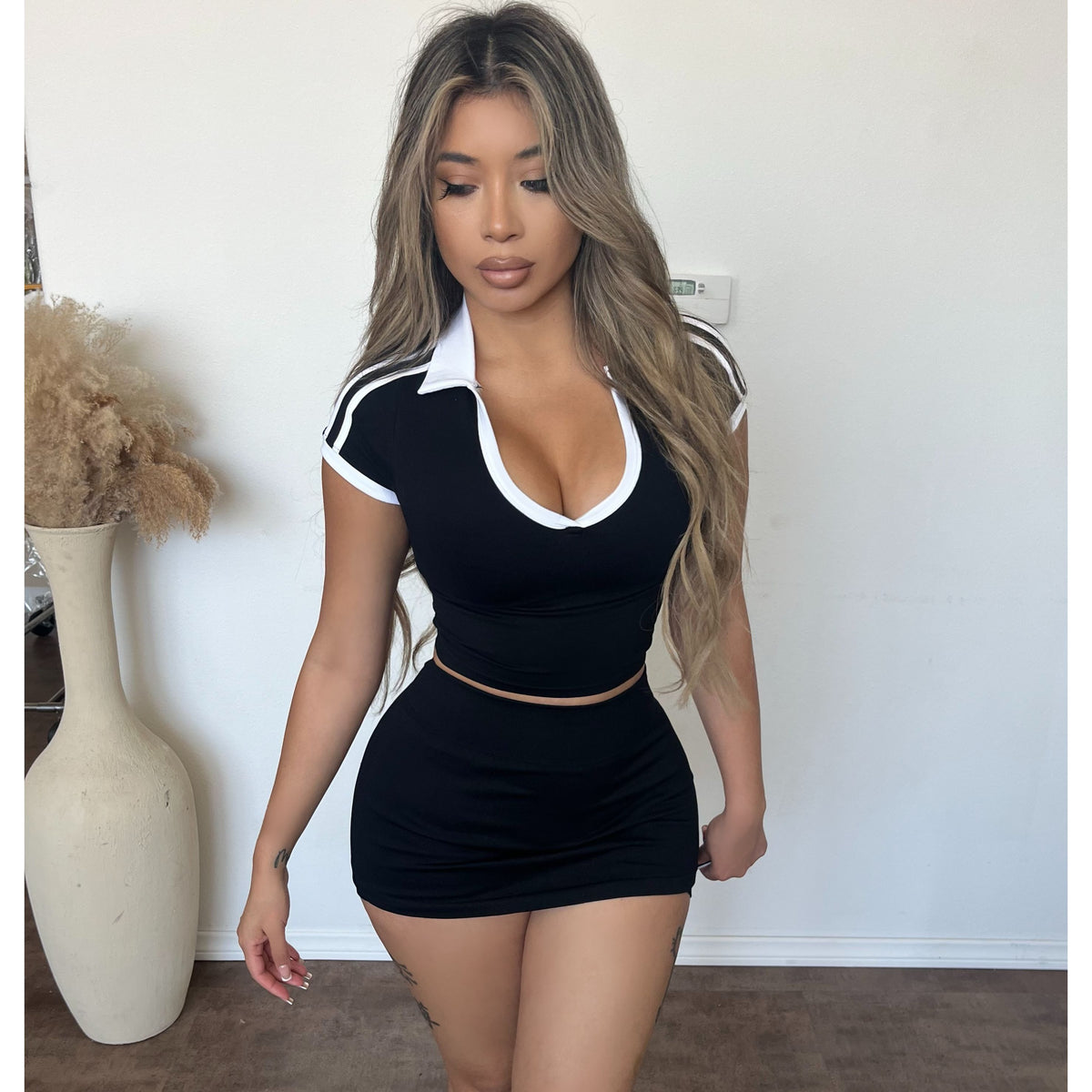 Kathy Seamless Mini Skirt (Black)