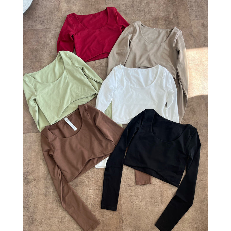 Kayte Crew Neck Long Sleeve Top (Black)