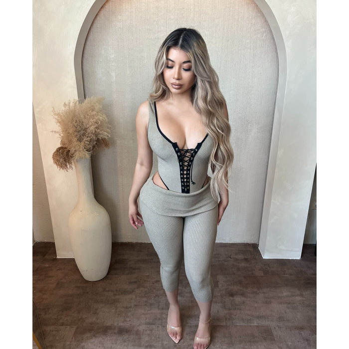 Shayla Lace Up Bodysuit W Capri Pants (Khaki)