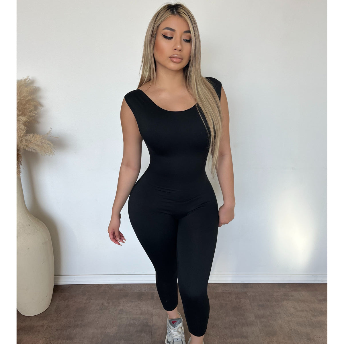 Sally Sleeveless Open Low Back Capri Jumpsuit (Black)